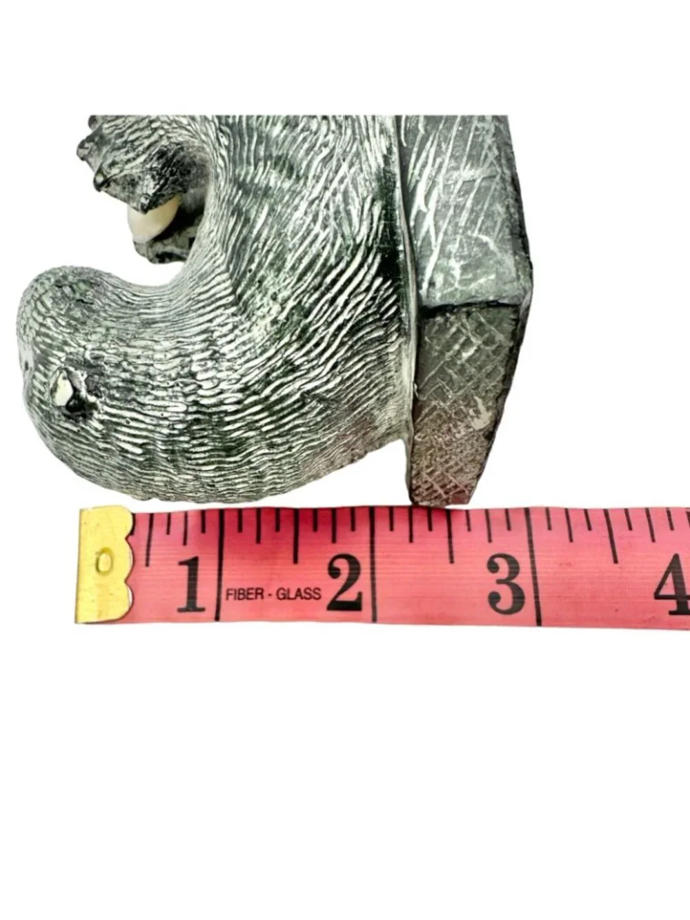 The Wolf Sculptures Handcrafted Canadian Gray Sea Otter Figurine W/ Shell